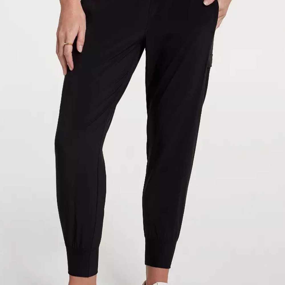Calia Joggers by Carrie Underwood!